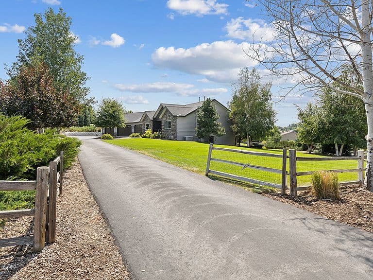 473 Misty Vale Loop photo 2