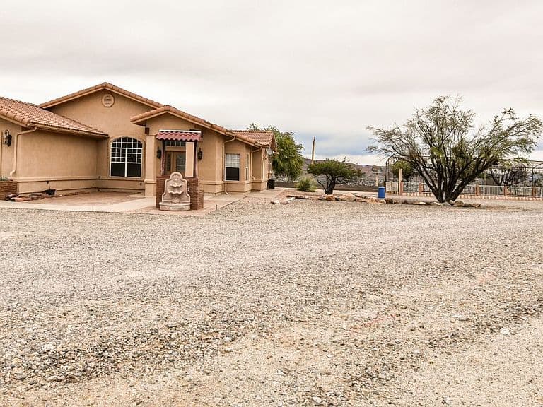5811 E Quail Run photo 2