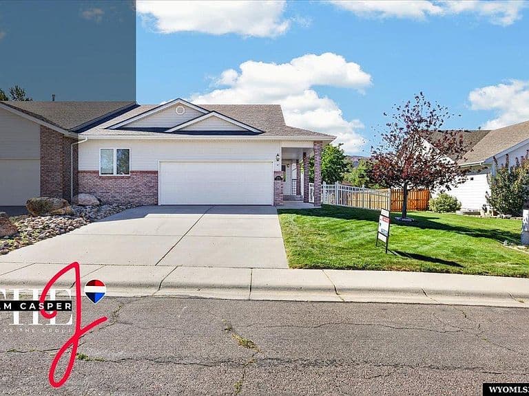 3511 Aspen Pl photo 2