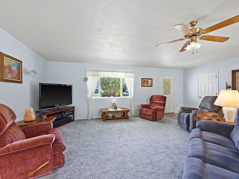 2120 Drift Water Way photo 5