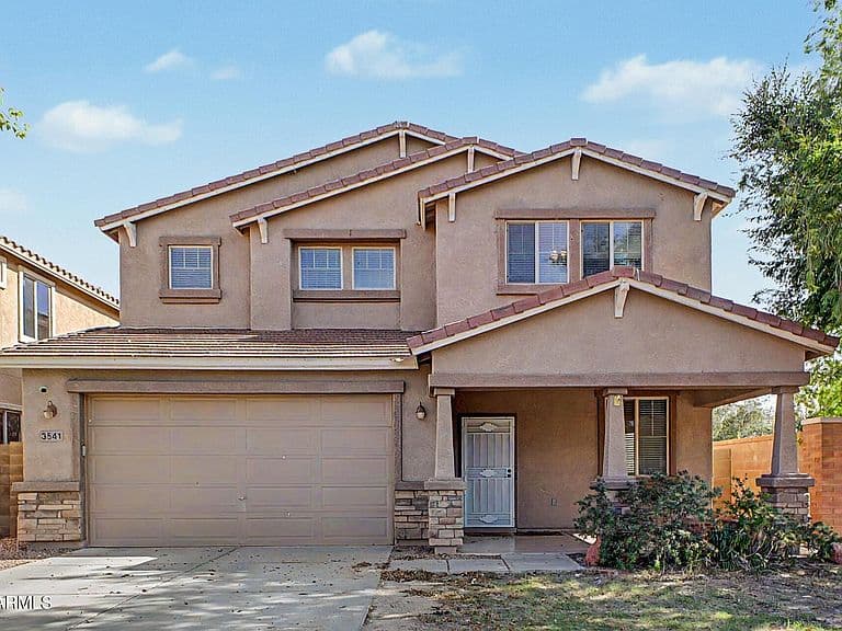 3541 E LONGHORN Street photo 2