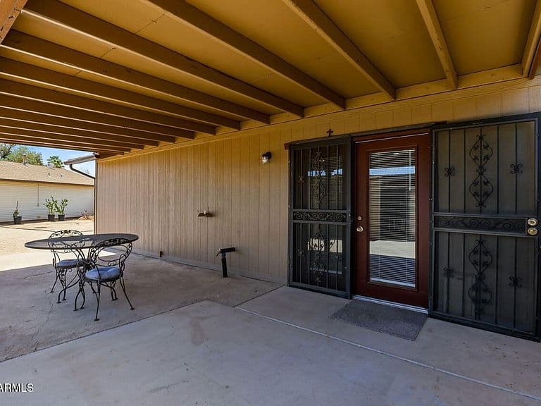 13822 N 47th Avenue photo 2