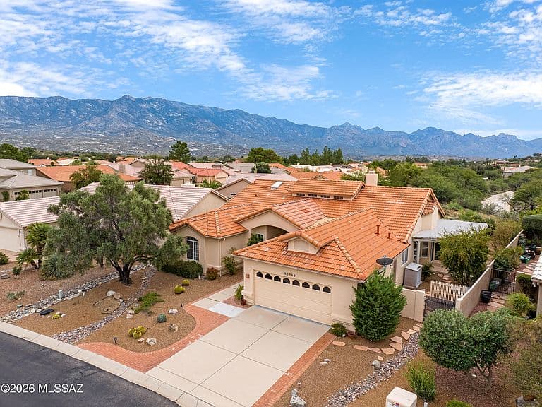 63965 E Whispering Tree Ln photo 1