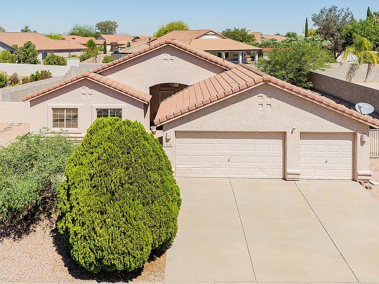 9003 E La Palma Dr photo 3