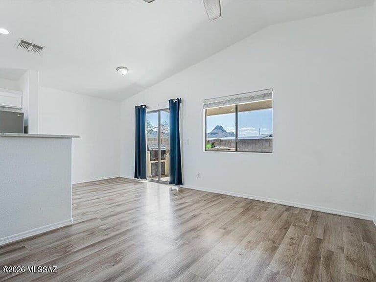 8065 N Surprise Dr photo 2