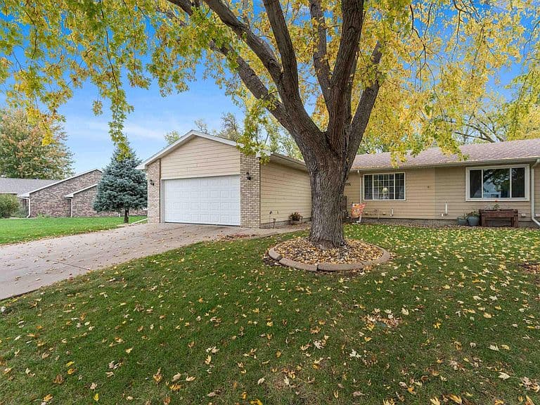 4006 W Newcomb Dr photo 3