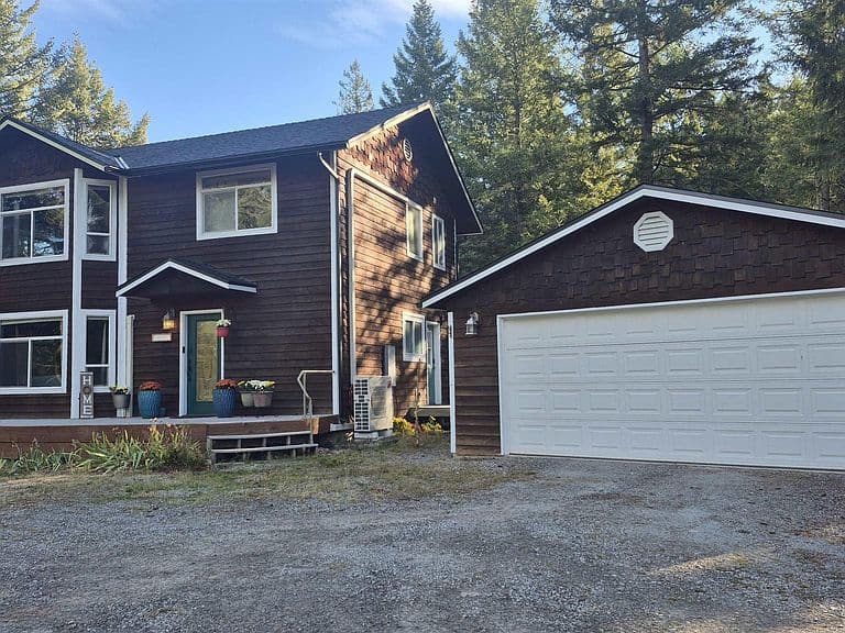 596 Overlake View Rd photo 5