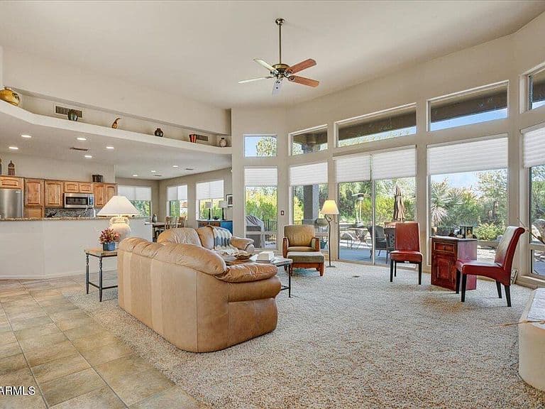 26424 N HERON Lane photo 2