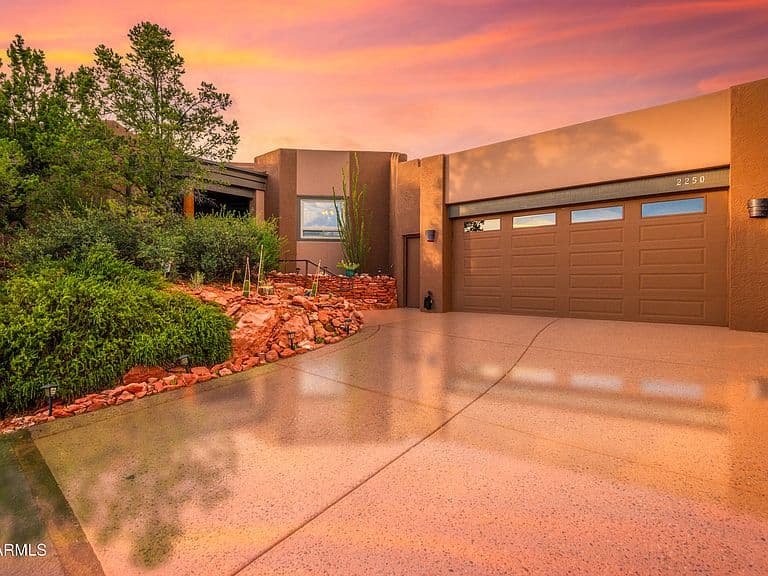 2250 E MULE DEER Road photo 2