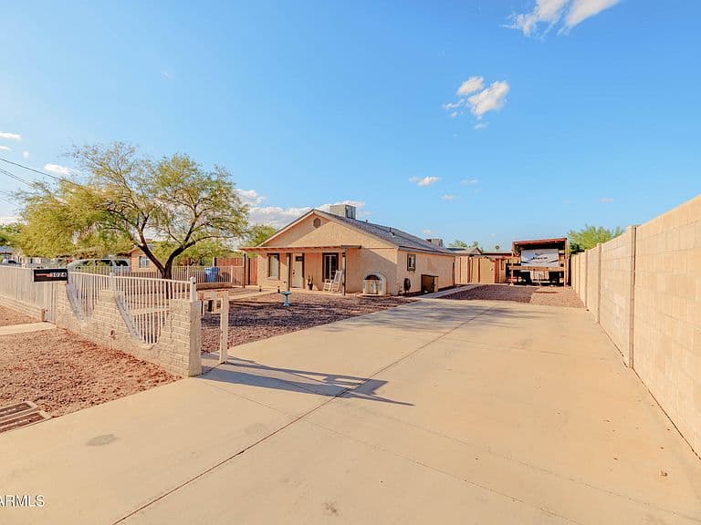 3024 W YUMA Street photo 4