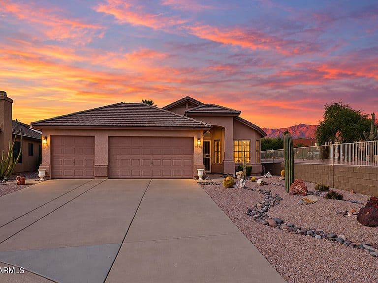8966 E RED MOUNTAIN Lane photo 2