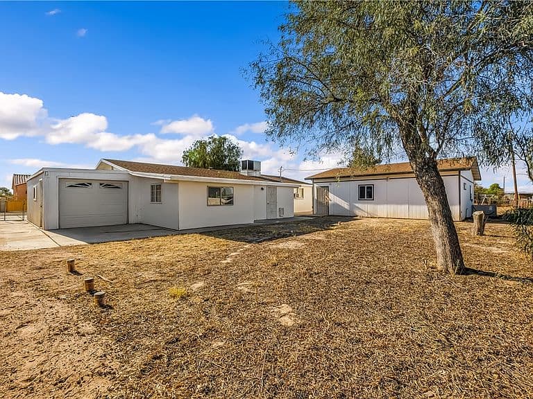 10285 S Hamilton Drive photo 4