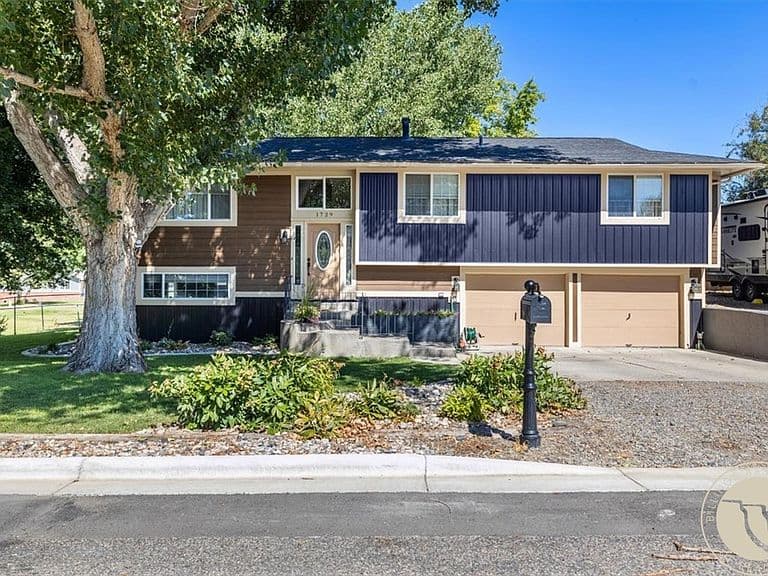 1729 Sylvan Ln photo 1