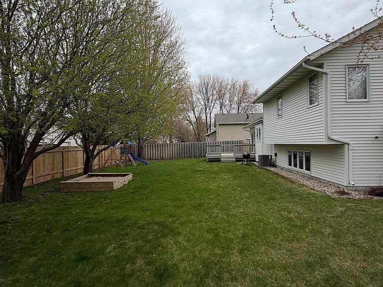 2817 38 1/2 Ave S photo 4