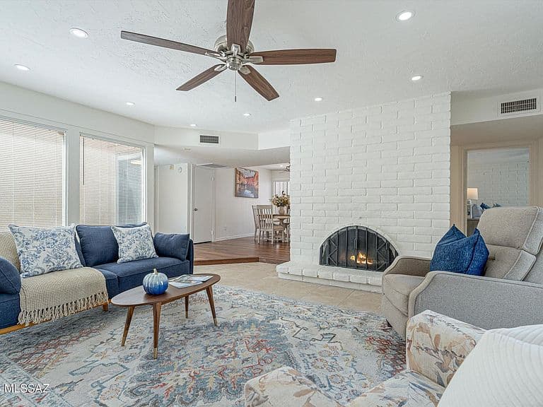4671 E Camino De Oro photo 4