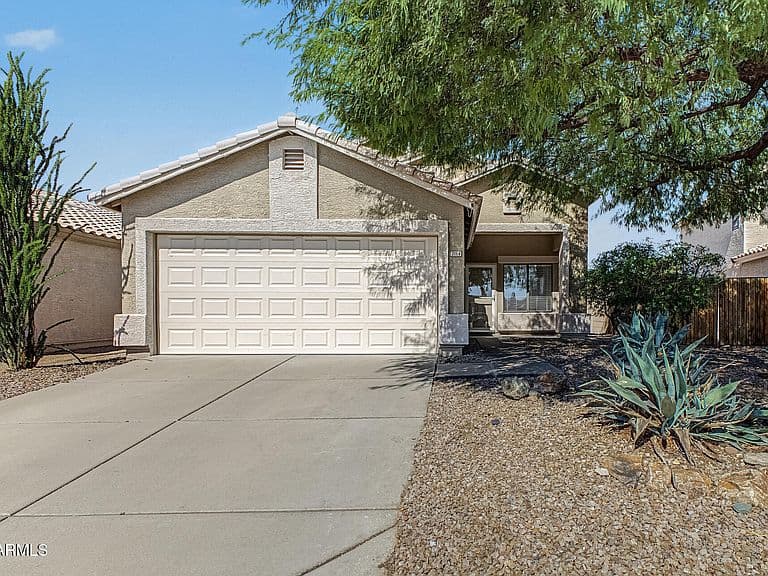 2154 E WILLIAMS Drive photo 1