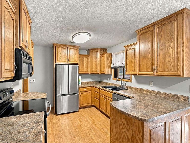 1512 S Judy Ave photo 2