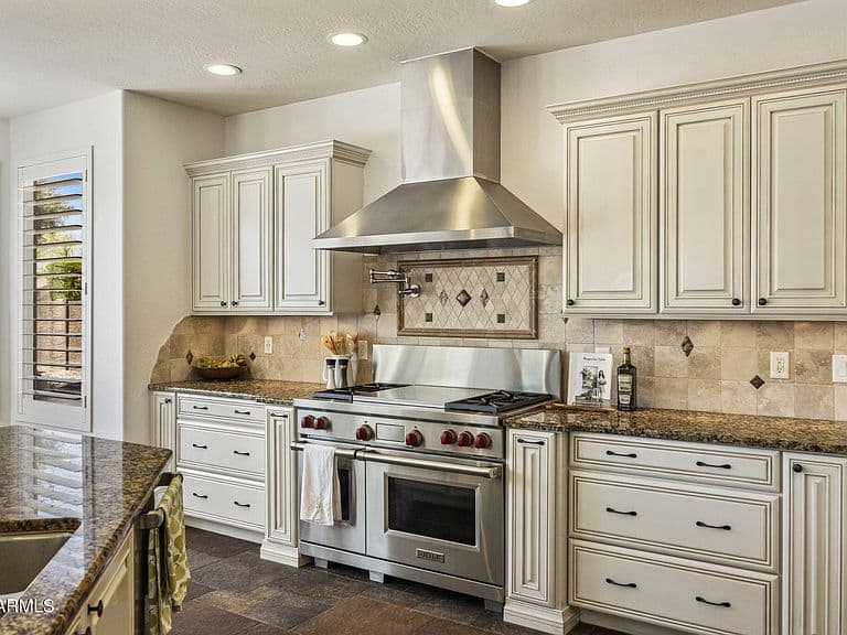 4629 E VIA MONTOYA Drive photo 2