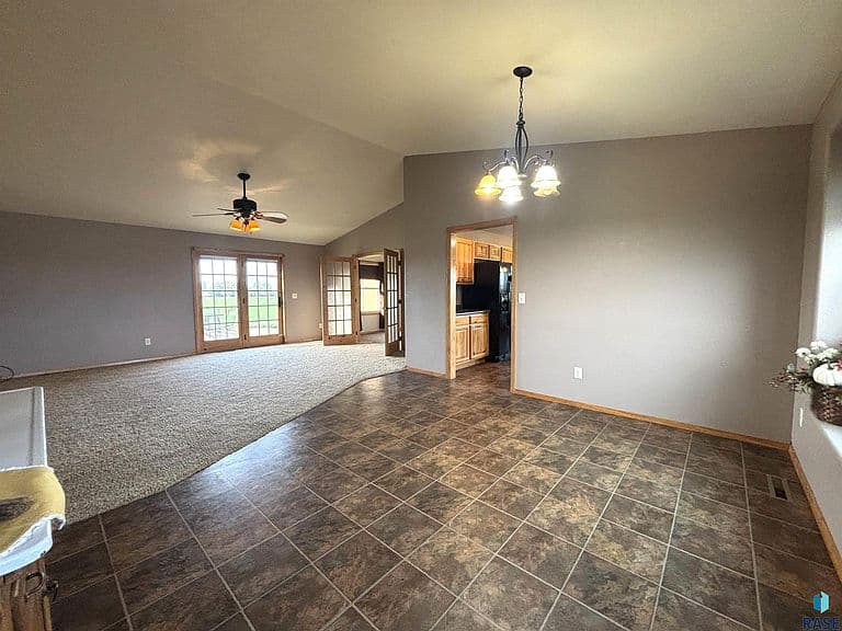 35380 Us Highway 14 photo 4