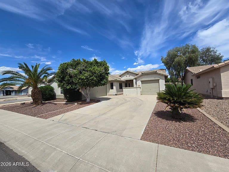 15278 W CROCUS Drive photo 1