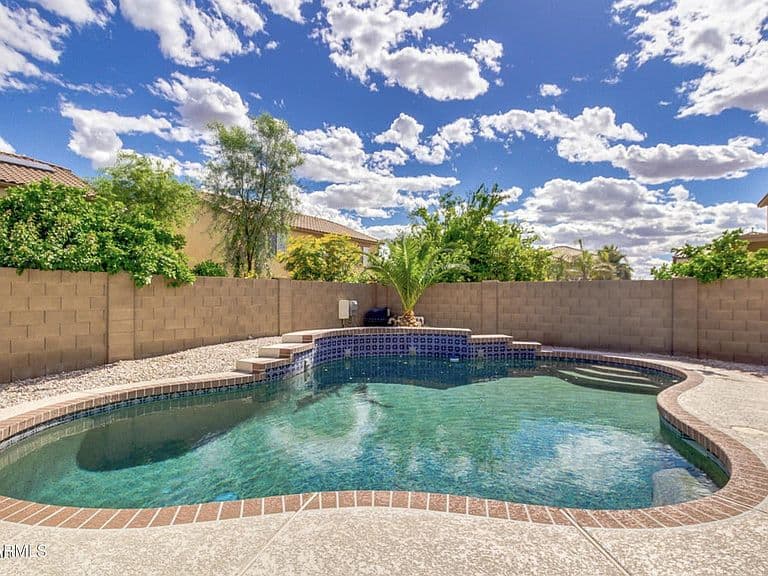 11883 W Kinderman Drive photo 4