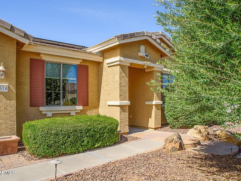 42614 W Constellation Drive photo 3