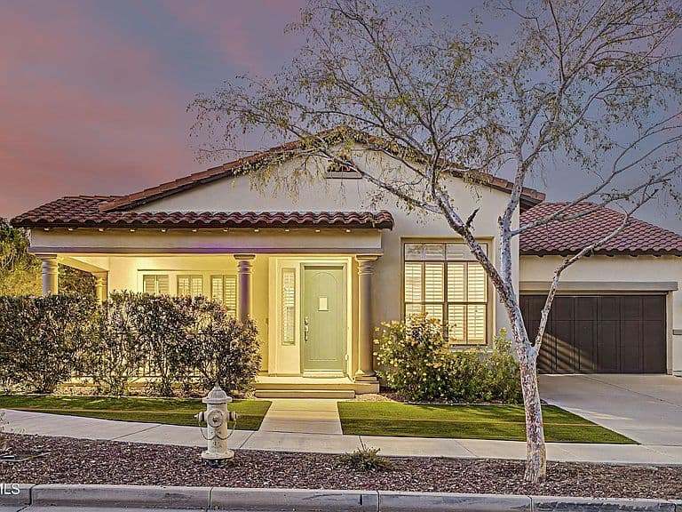 20832 W GLEN Street photo 2