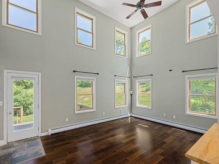 72 Morrill Drive photo 3
