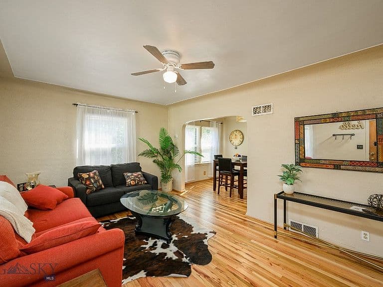 1134 Princeton Ave photo 3