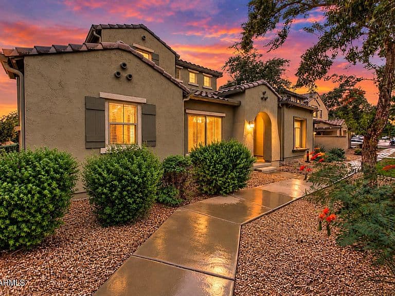 3630 W THALIA Court photo 1