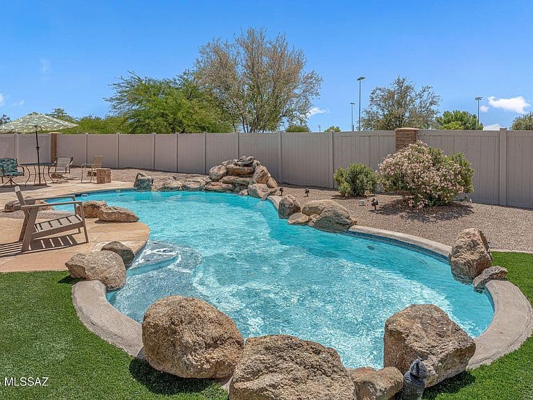 22205 E Statehood Ln photo 1