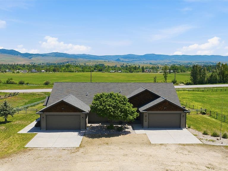 5872 Canyon Vista Dr photo 3