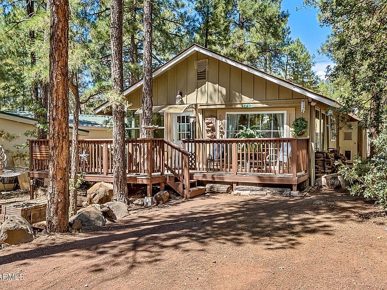 1050 E Caribou Road photo 2