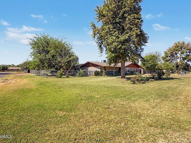 2975 E CAMPBELL Road photo 5