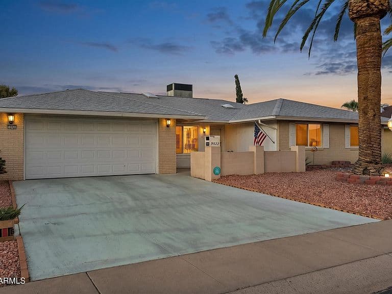 9522 W INDIAN HILLS Drive photo 1