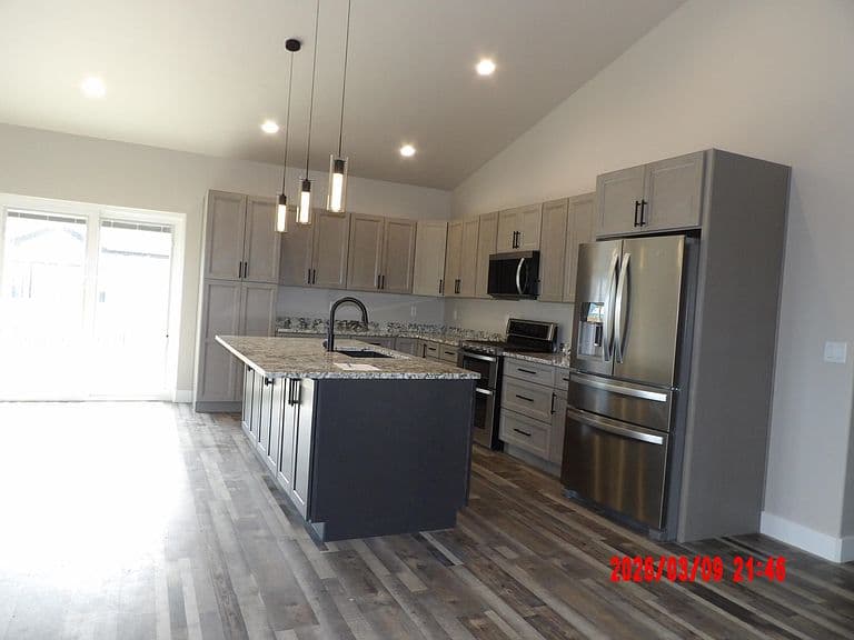 2233 Zuni Trl photo 2