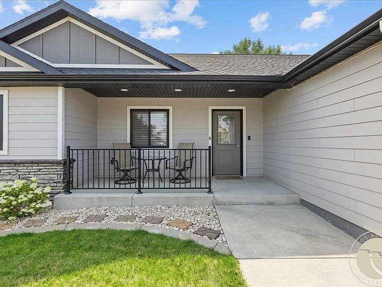 878 Tierra Dr photo 3