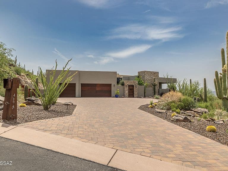 4175 W Horizon Ridge Dr photo 3