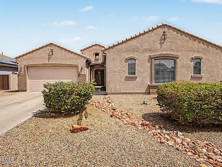 5195 S OPAL Place photo 1