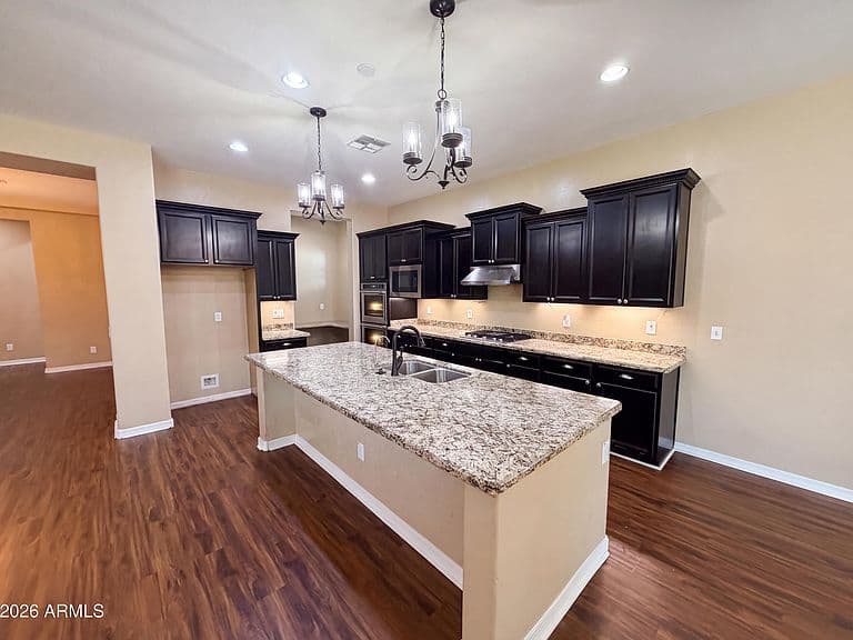18136 W DEVONSHIRE Avenue photo 2