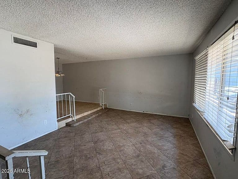 4137 W LUKE Avenue photo 4