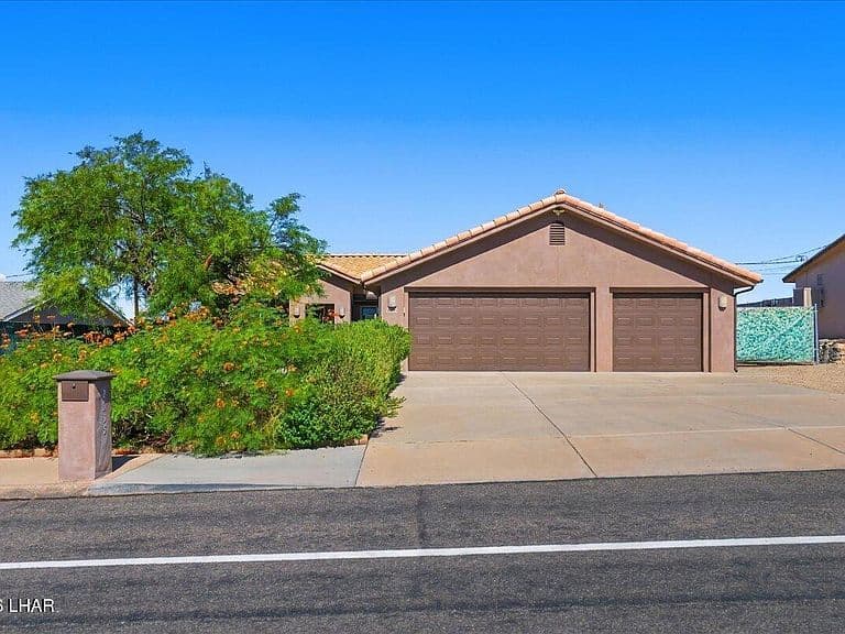 2635 Havasupai Blvd photo 4