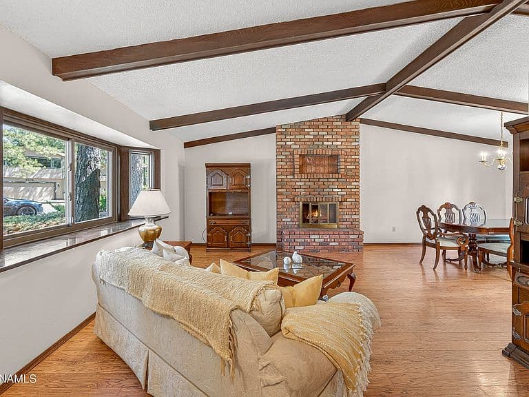 1301 N La Costa Ln photo 4