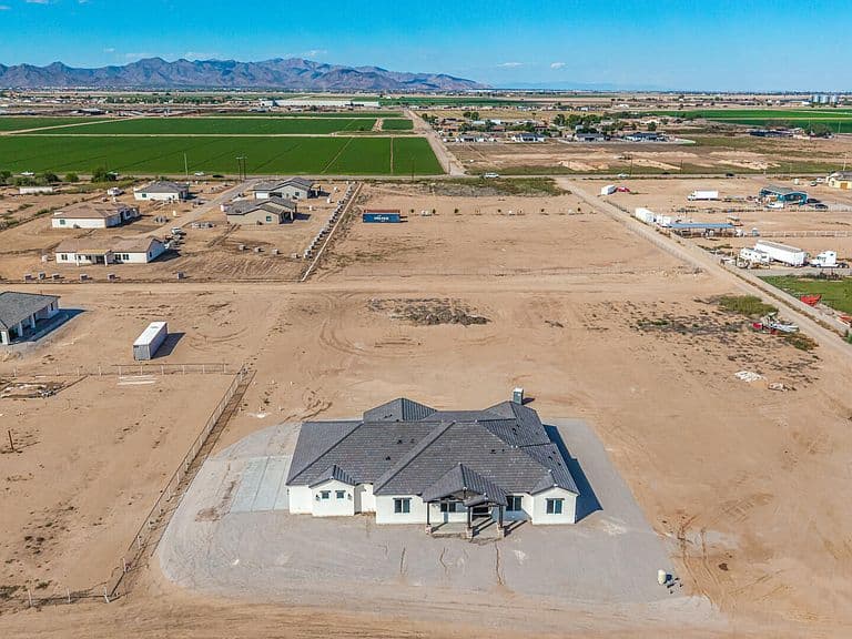 22108 W HARWELL Road photo 2