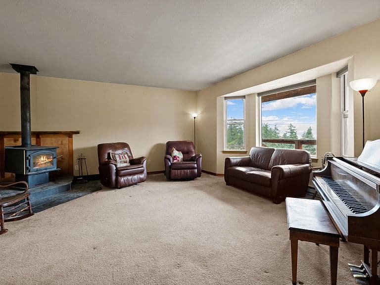 110 Prairie Ln photo 5