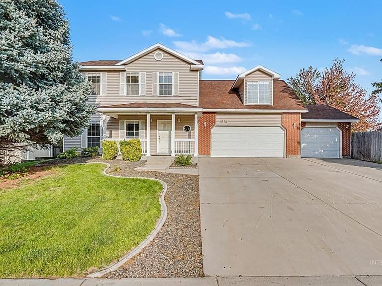 2564 N Monaco Way photo 1