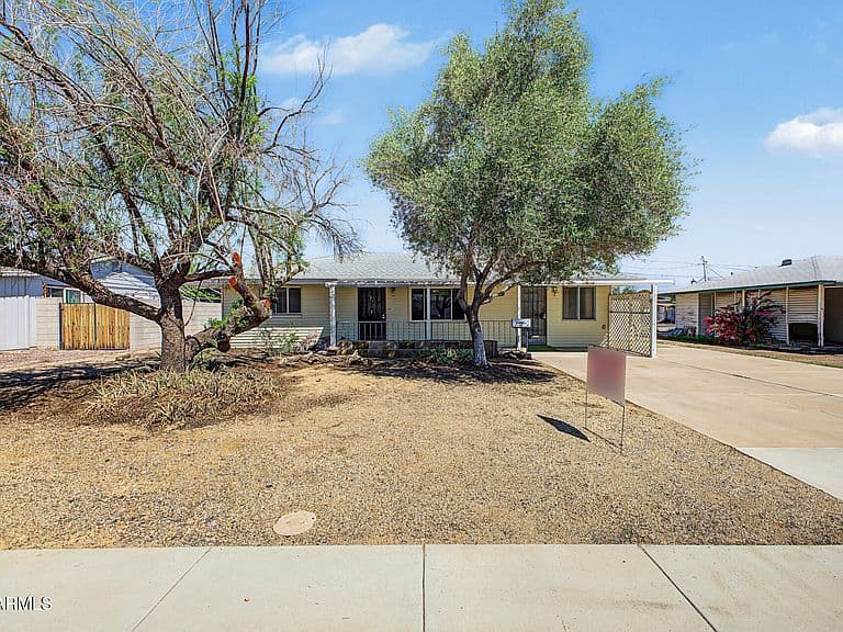 11116 W GREER Avenue photo 1