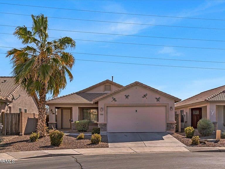 21655 N DAVIS Way photo 1