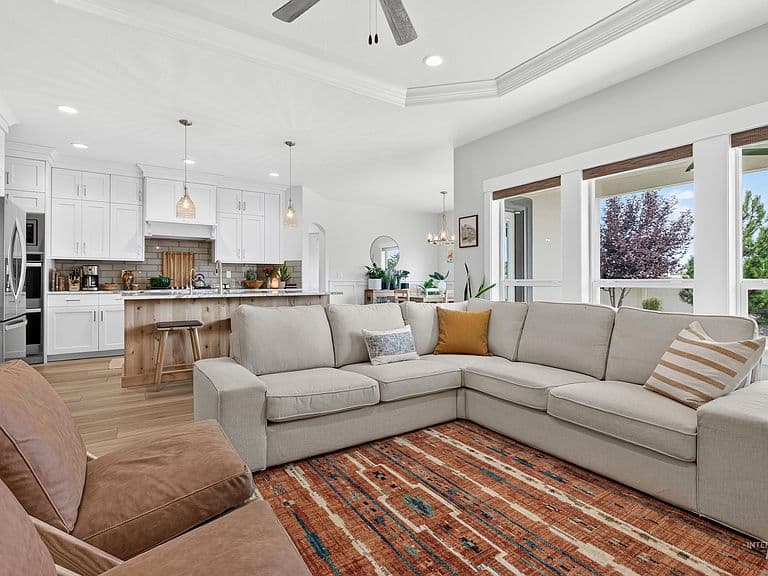 9800 W Aviara St photo 5