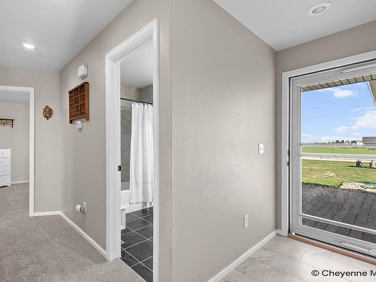 1155 Verlan Way photo 5